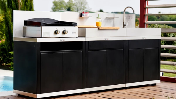 Outdoor kitchen cabinets